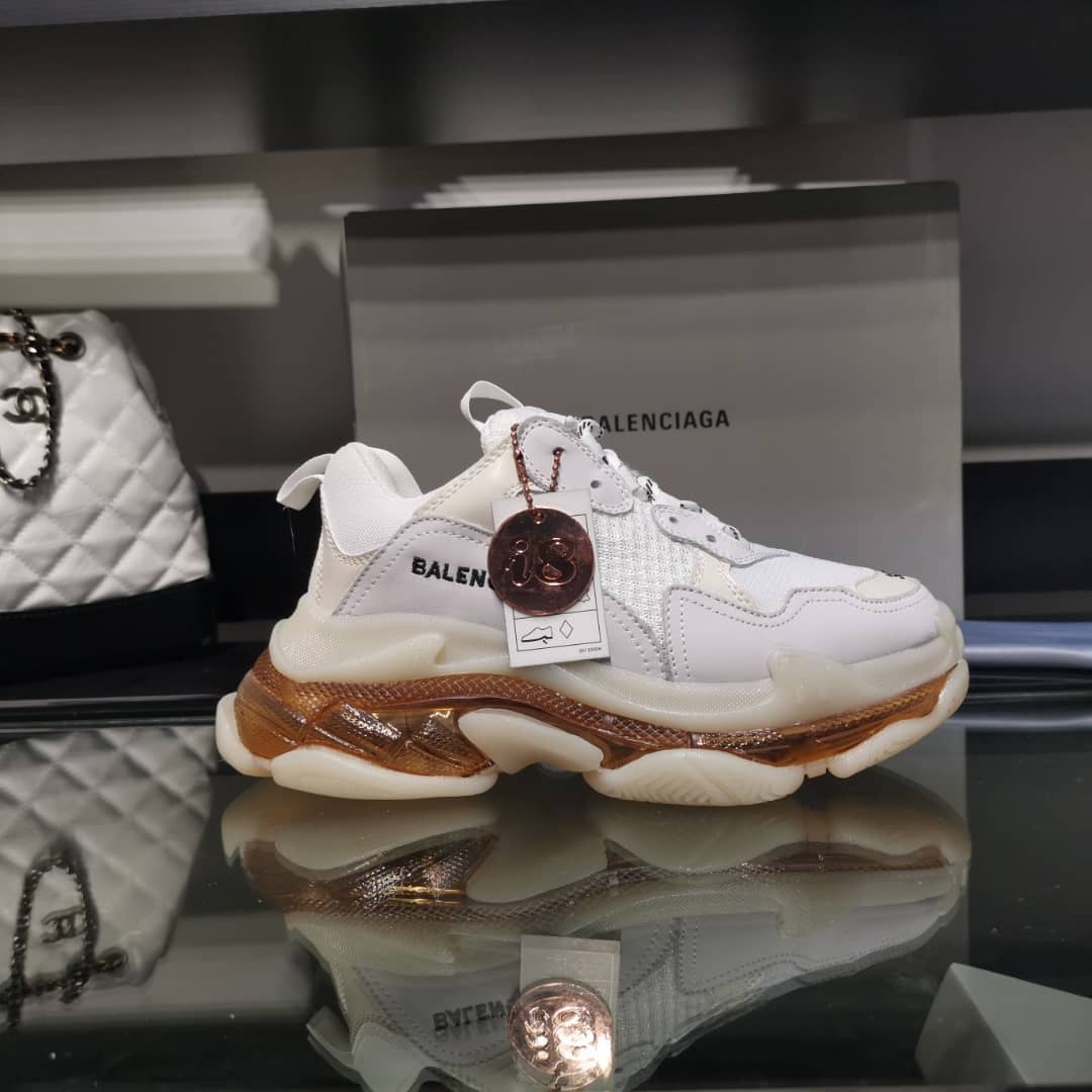 Nude triple s