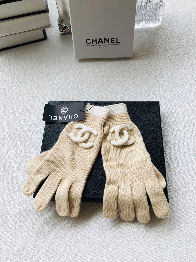 Cc scarf sets