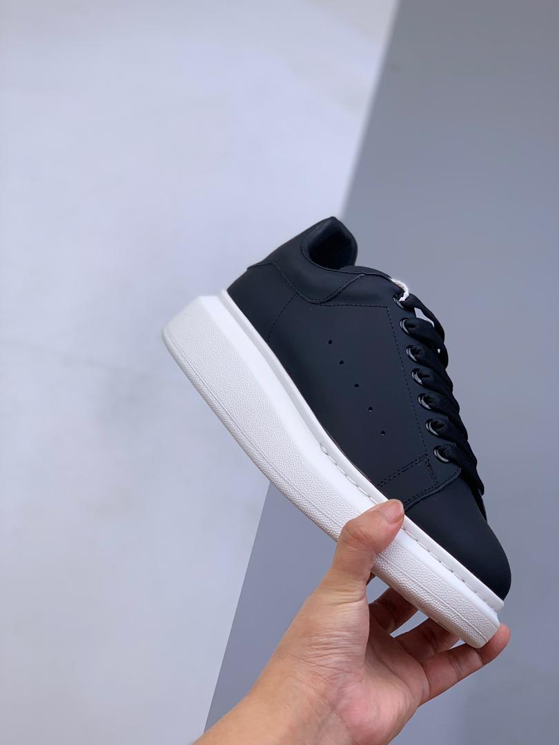 MQ shoes