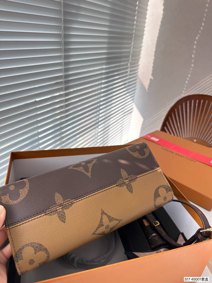 2 tone Vv bag