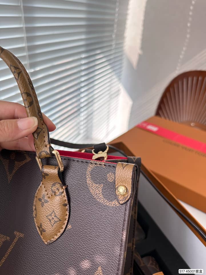2 tone Vv bag