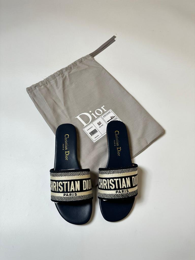 Diora sliders