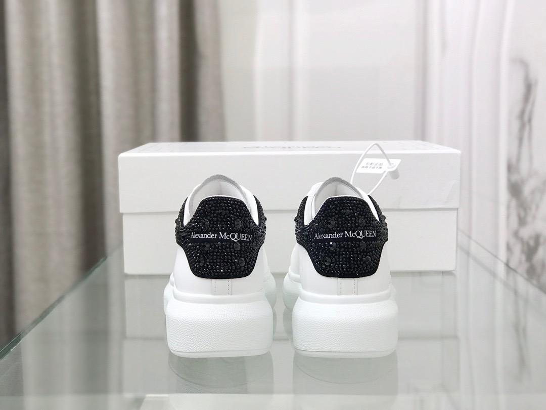 MQ sparkle shoes