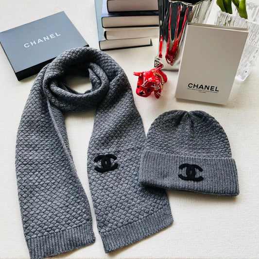 Cc hat & scarf sets