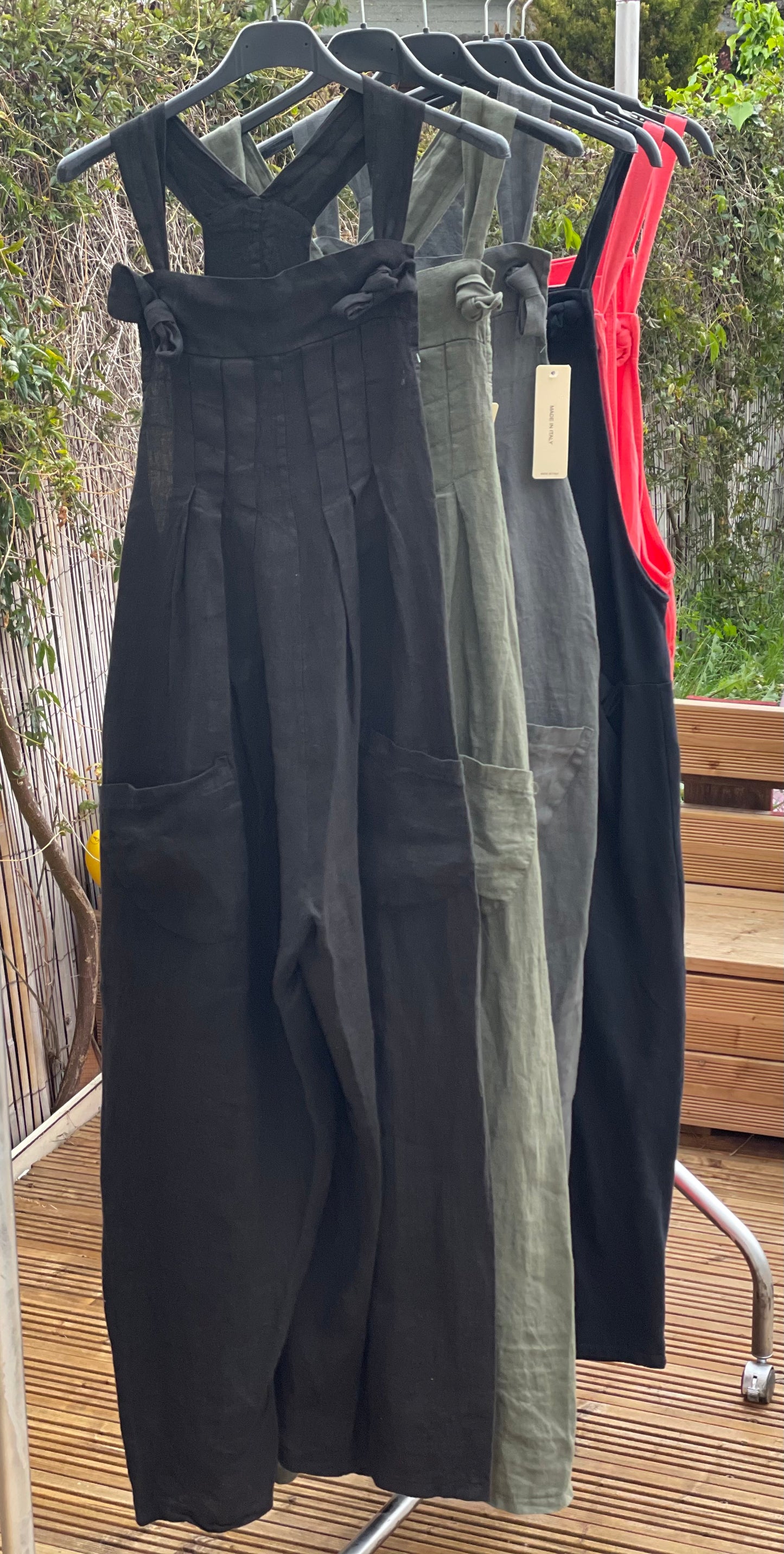 Pleat dungarees