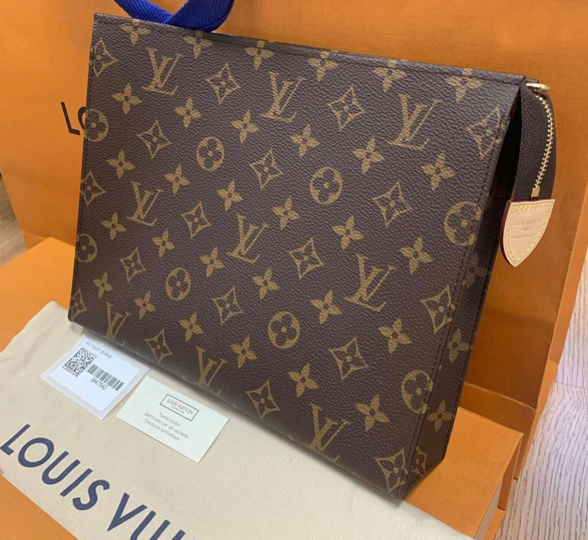 VV TOILETRIES BAG