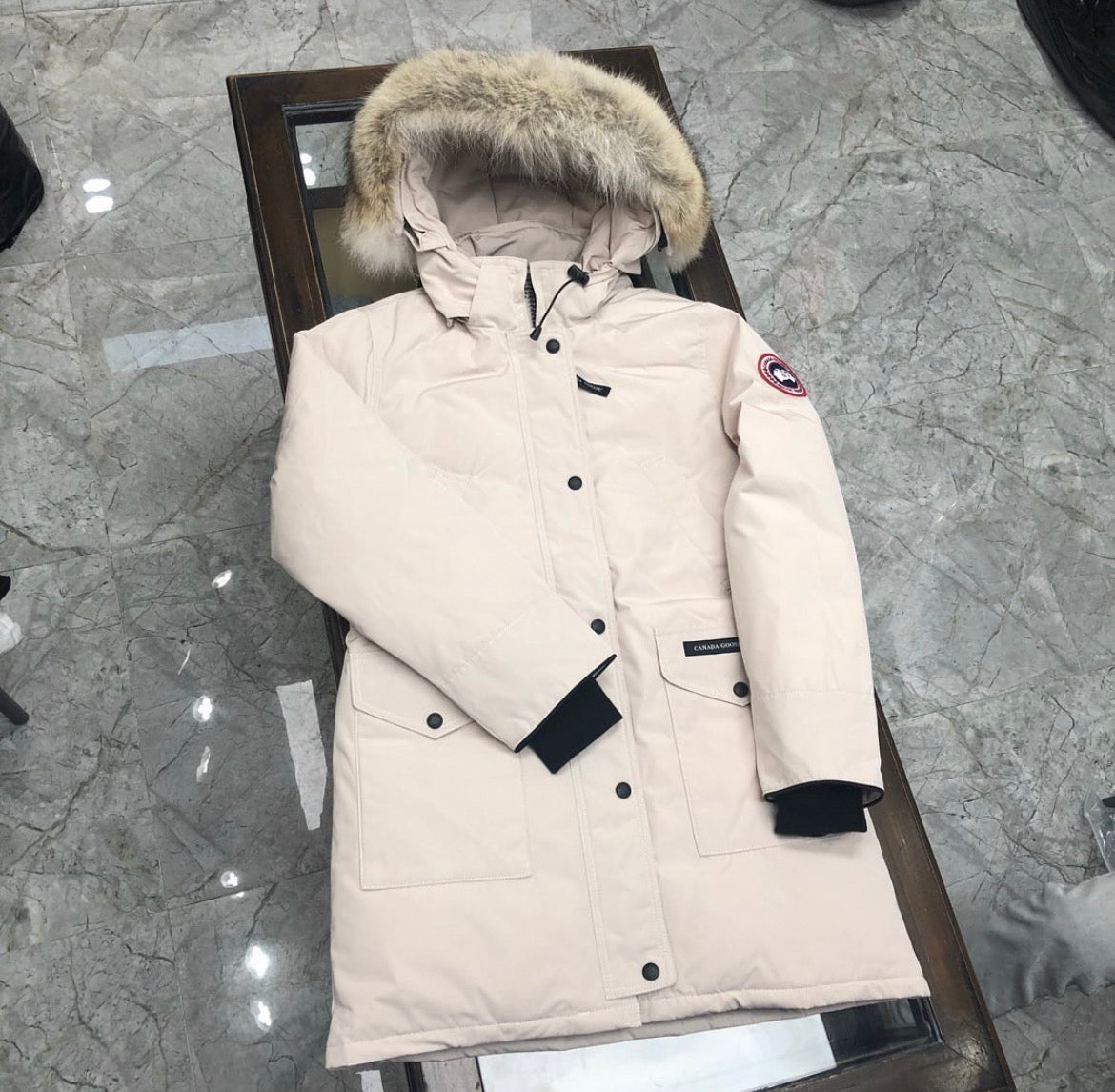 CG parka white