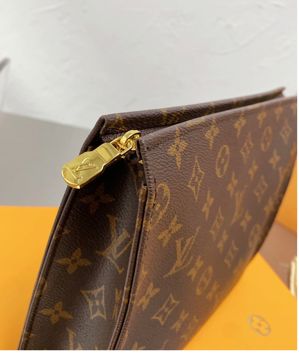 VV TOILETRIES BAG