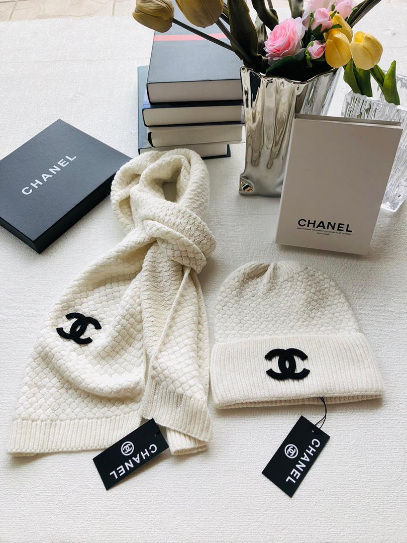 Cc hat & scarf sets
