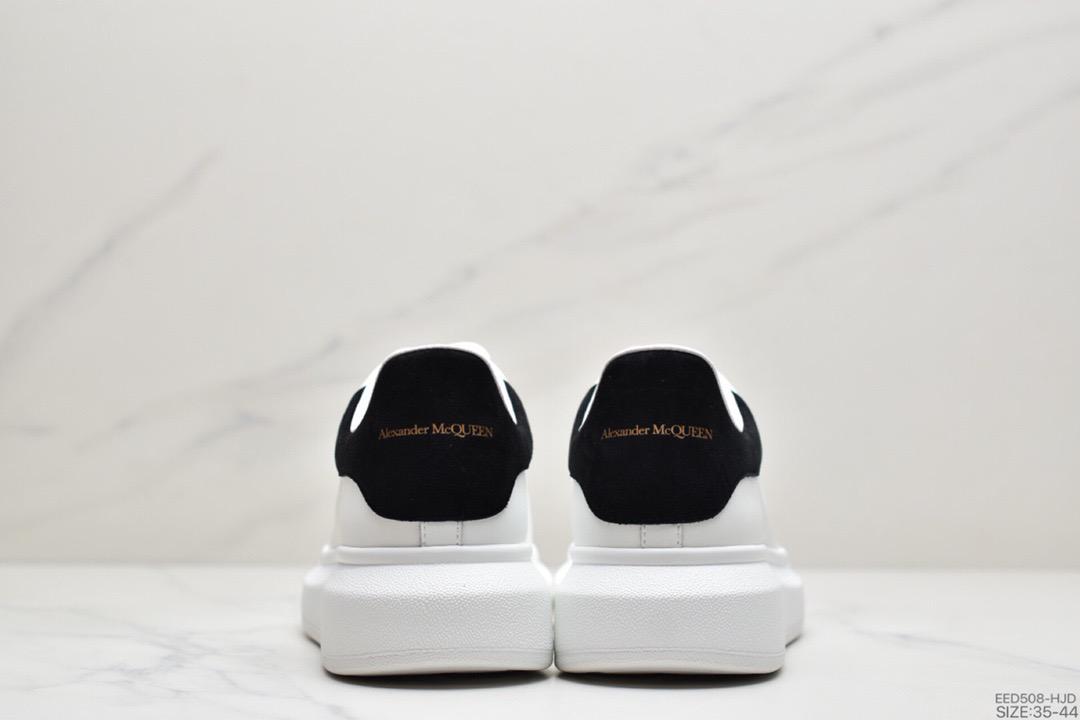 MQ suede