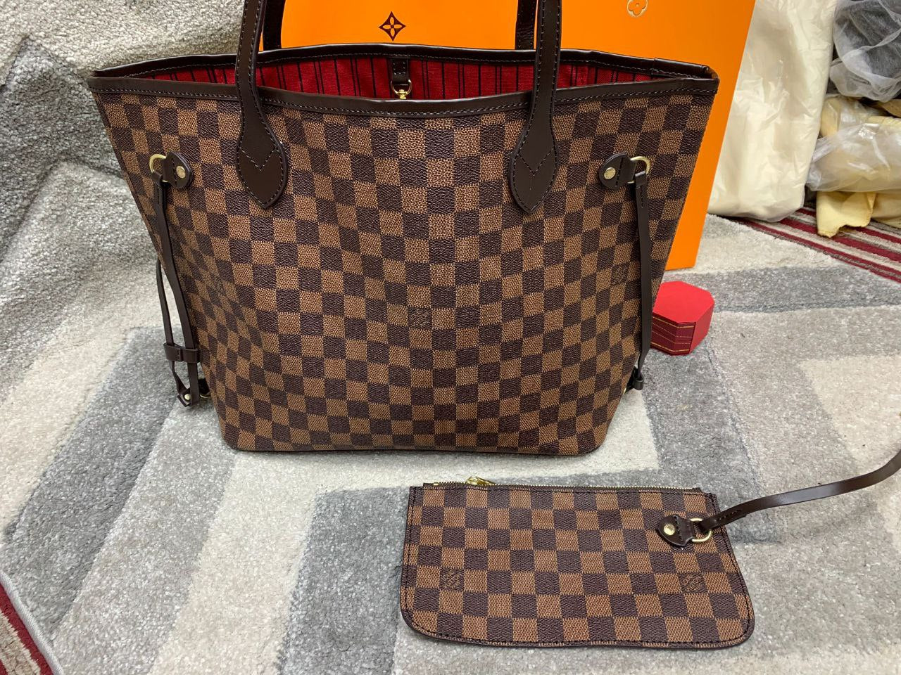 VV Neverfull