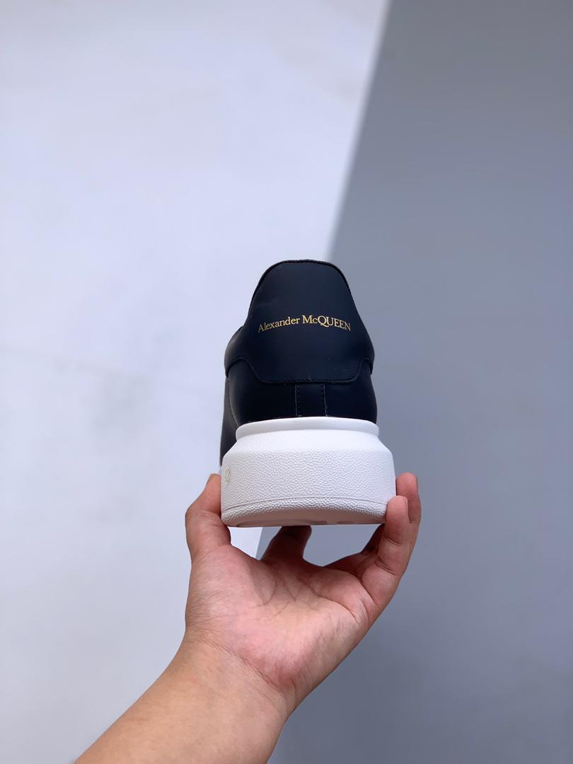 MQ shoes