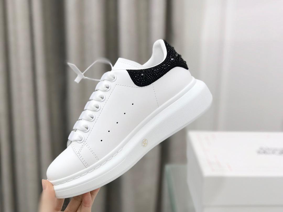 MQ sparkle shoes