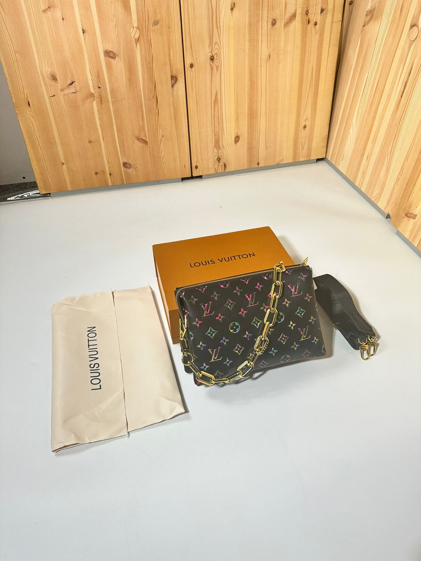Vv bag