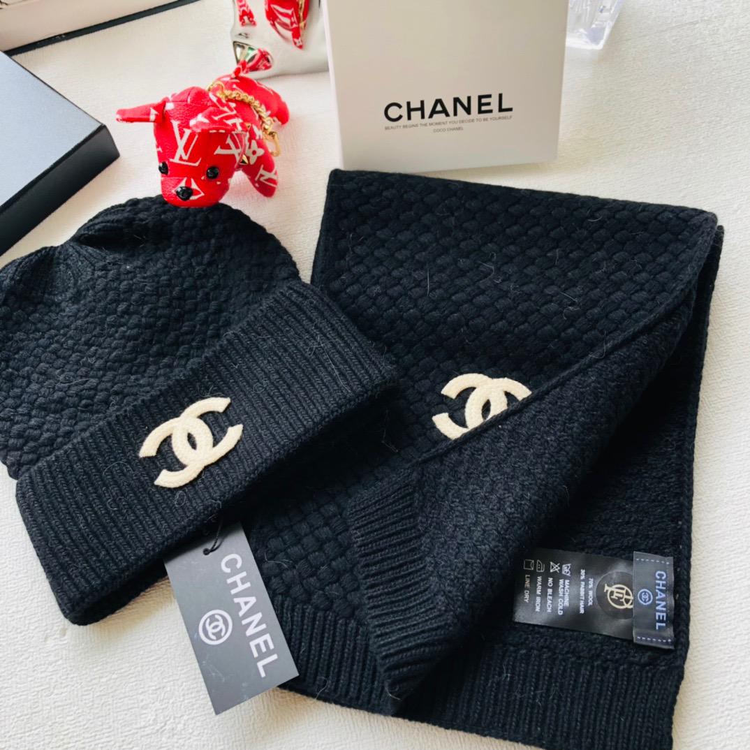Cc hat & scarf sets