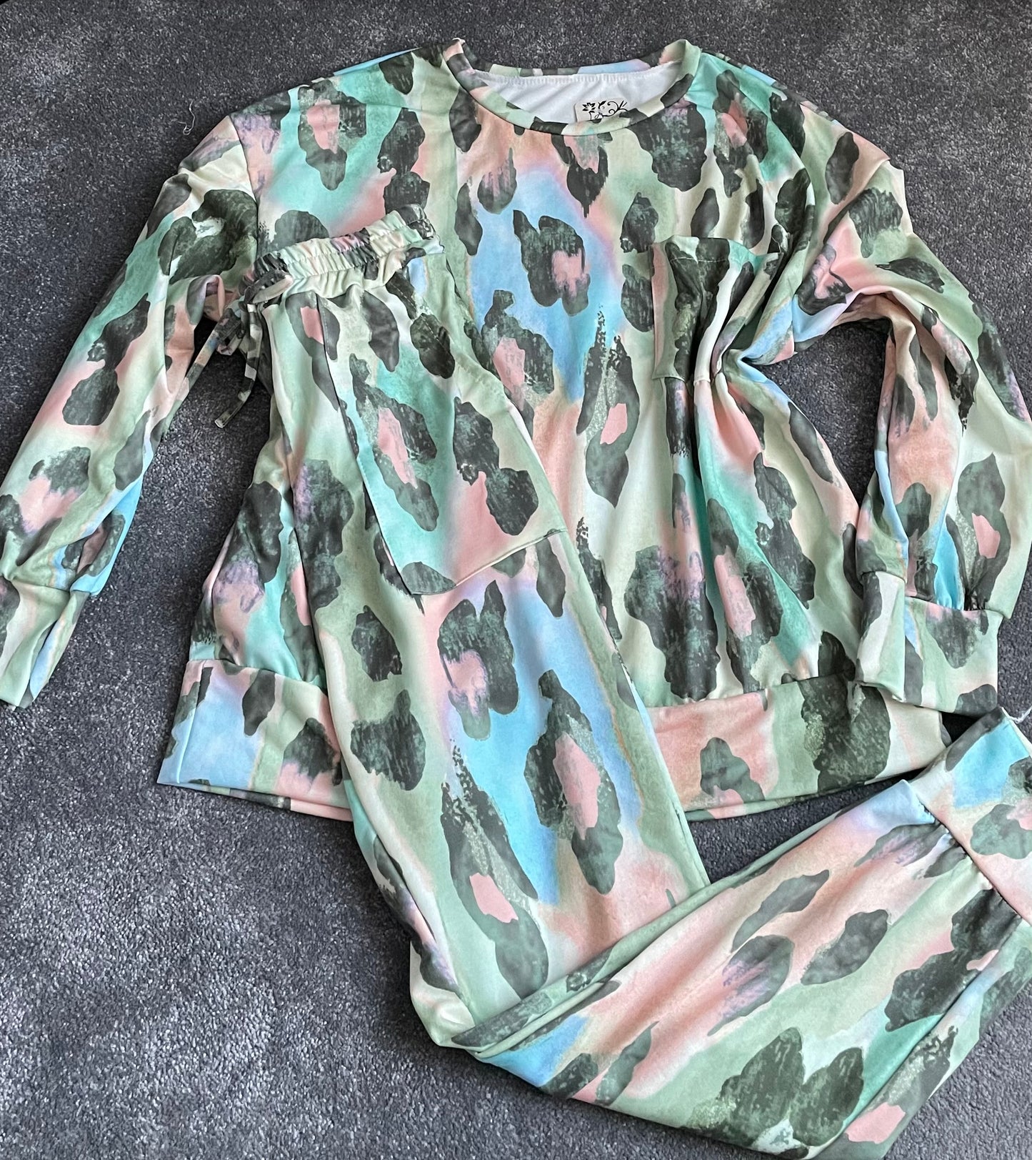 Leo Tracksuit - Layna’s Boutique   clothing boutique loungewear, tracksuits, dresses