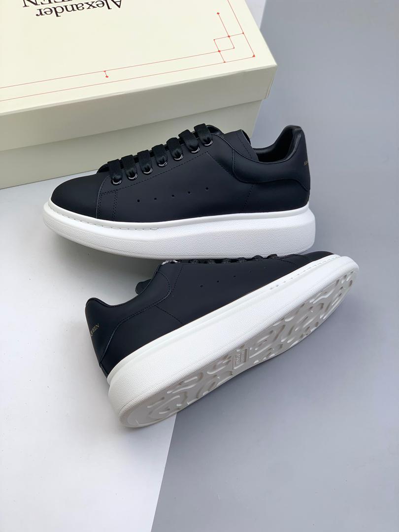 MQ shoes