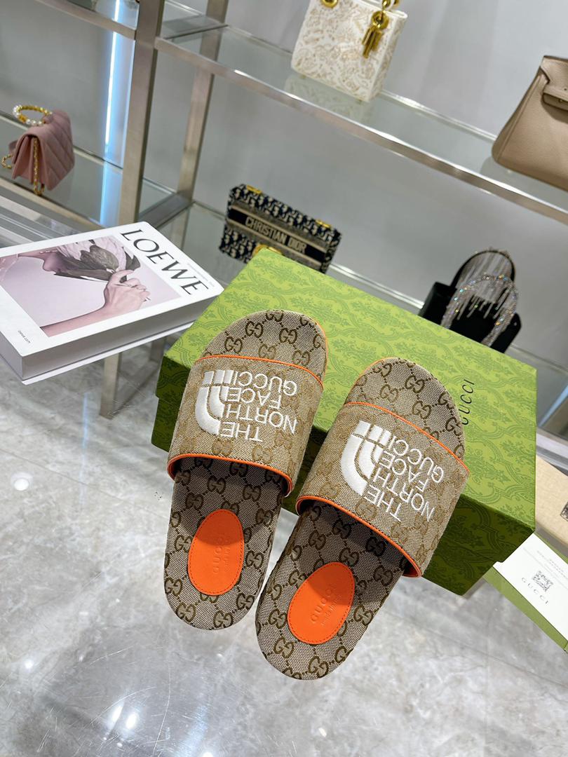 GG slipper