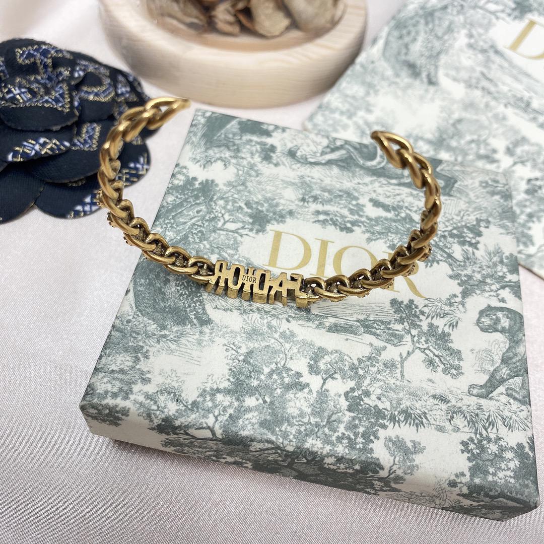 Diora bracelet