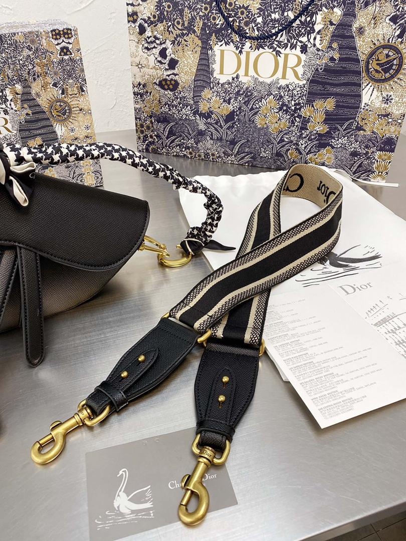 D saddle bag
