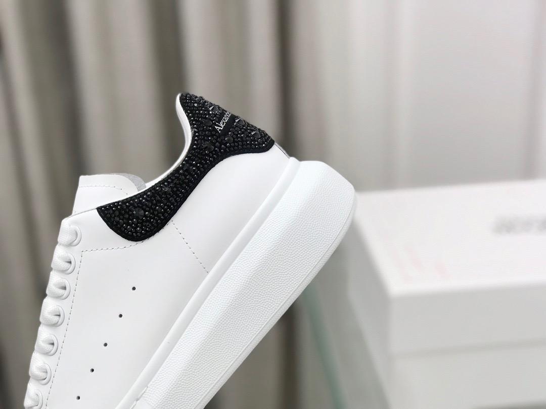MQ sparkle shoes