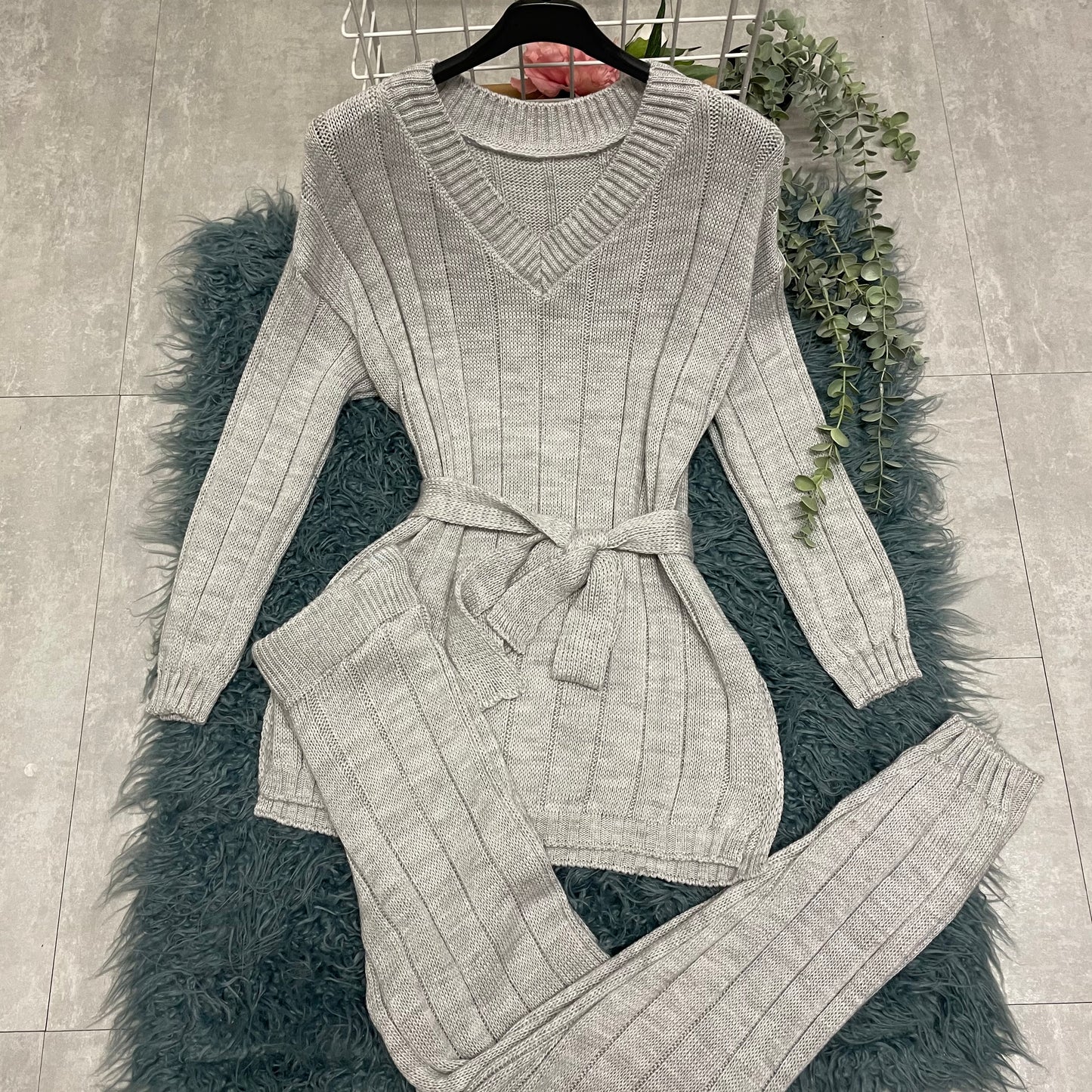 V neck loungewear - Layna’s Boutique   clothing boutique loungewear, tracksuits, dresses