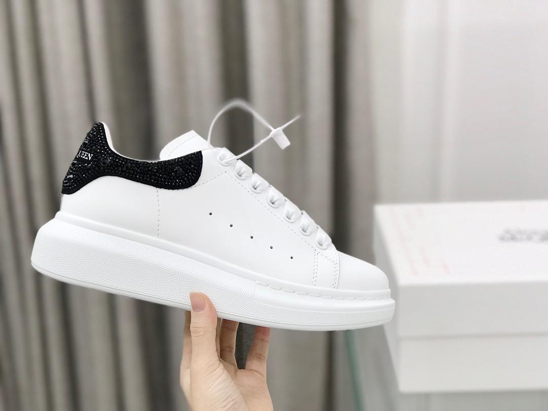 MQ sparkle shoes