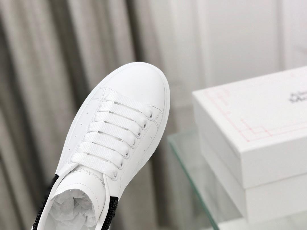 MQ sparkle shoes