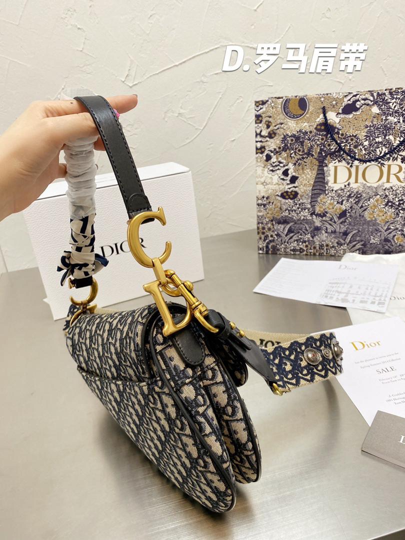 D saddle bag