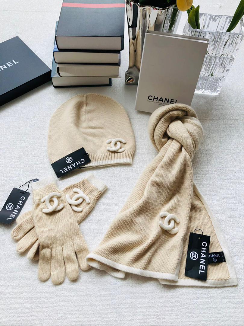 Cc scarf sets